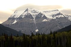 01 Mount Robson Early Morning From Park Headquarters and Visitor Centre.jpg